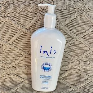White Revitalising Body Lotion